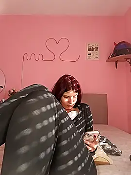 Snapshot of MeCherryy chatting on 09/30/25, 02:01 MeCherryy online show from 09/30/25, 02:01