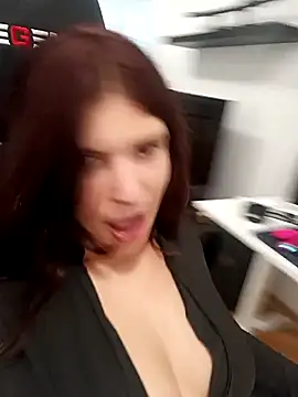 Snapshot of MeCherryy chatting on 10/06/25, 02:51 MeCherryy online show from 10/06/25, 02:51