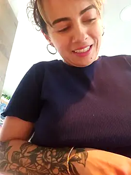 Sairy  online show from 11/18/25, 06:22