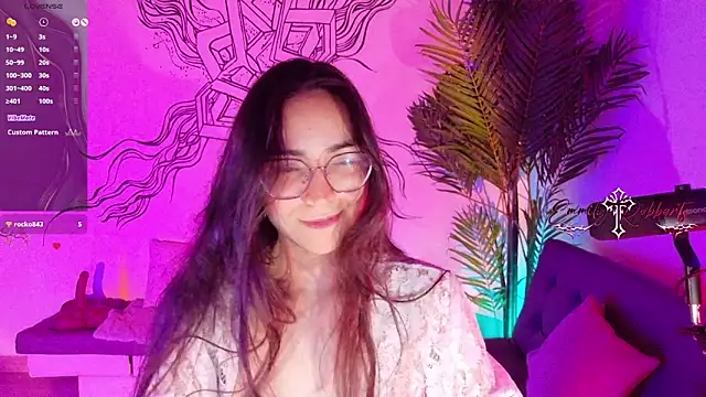 Emmi Roberts online show from 04/02/26, 04:41