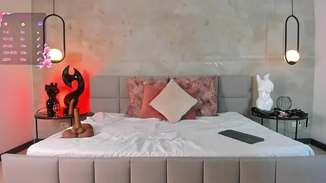 Emmi Roberts online show from 01/10/26, 05:08