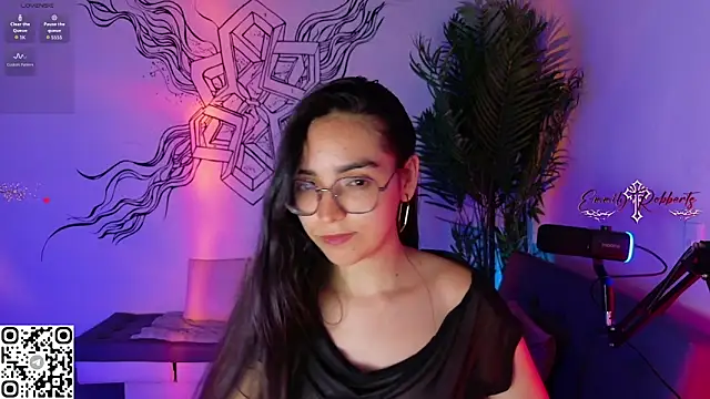 Emmi Roberts online show from 04/22/26, 01:23