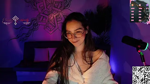 Emmi Roberts online show from 06/08/26, 01:50