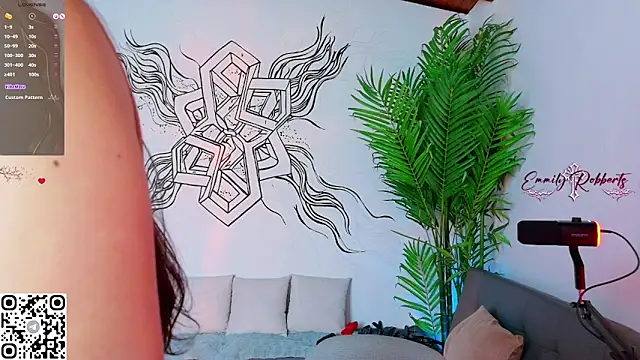 Emmi Roberts online show from 04/17/26, 08:11