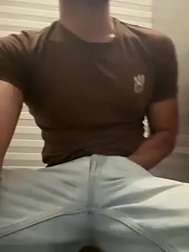 Snapshot of Leon__Hart_ chatting on 07/18/26, 12:19 Leon Hart online show from 07/18/26, 12:19