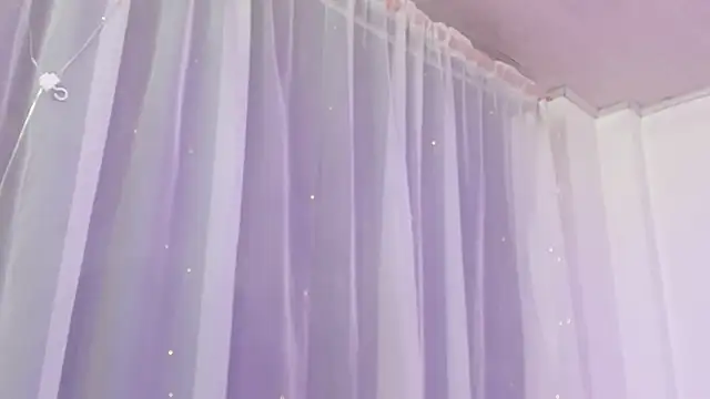 Pretty Johnson  online show from 11/18/25, 11:35