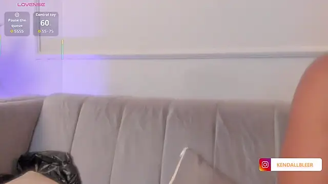 Kendallbleer online show from 11/27/25, 11:43