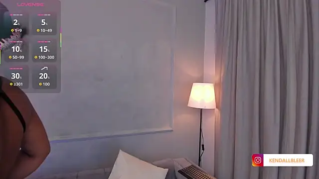 Kendallbleer online show from 09/20/25, 02:33