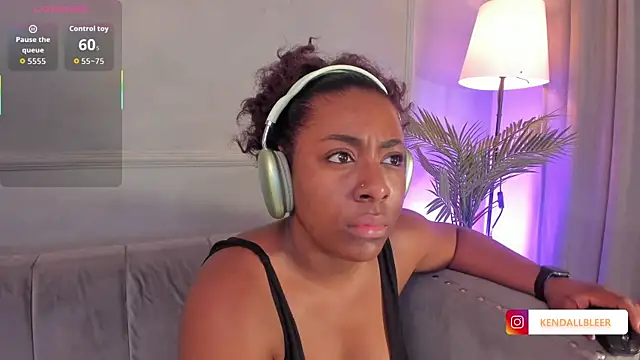 Kendallbleer online show from 09/24/25, 12:00