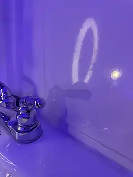 LauraCarther online show from 12/15/25, 05:41