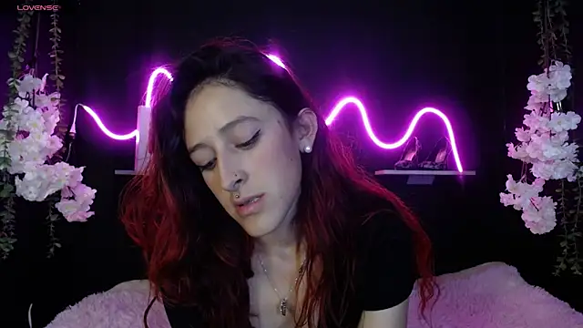 Snapshot of Hairydoll_ chatting on 03/20/25, 01:57 Hairydoll online show from 03/20/25, 01:57