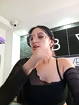 Hairydoll  online show from 05/13/26, 07:21