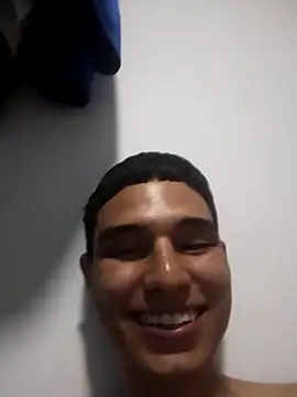 Snapshot of Saul_yei chatting on 03/17/25, 03:47 Saul yei online show from 03/17/25, 03:47