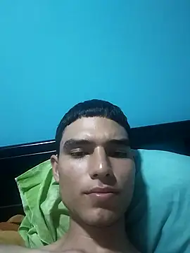 Snapshot of Saul_yei chatting on 03/13/25, 06:37 Saul yei online show from 03/13/25, 06:37