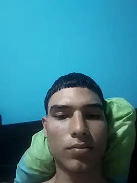 Snapshot of Saul_yei chatting on 03/13/25, 03:39 Saul yei online show from 03/13/25, 03:39