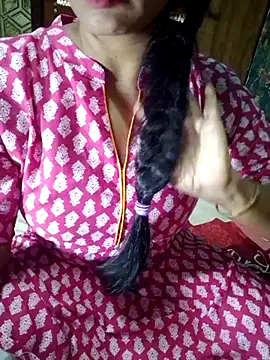 Snapshot of Shalini_telugu09 chatting on 09/28/25, 01:29 Shalini telugu09 online show from 09/28/25, 01:29