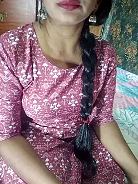 Snapshot of Shalini_telugu09 chatting on 02/14/26, 07:30 Shalini telugu09 online show from 02/14/26, 07:30