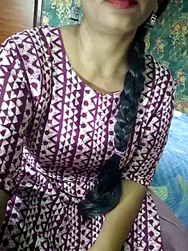 Snapshot of Shalini_telugu09 chatting on 10/15/25, 05:17 Shalini telugu09 online show from 10/15/25, 05:17