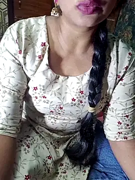 Snapshot of Shalini_telugu09 chatting on 09/26/25, 02:46 Shalini telugu09 online show from 09/26/25, 02:46