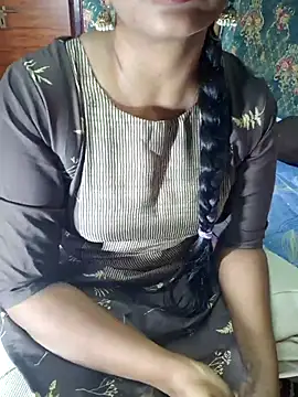 Snapshot of Shalini_telugu09 chatting on 10/07/25, 06:03 Shalini telugu09 online show from 10/07/25, 06:03