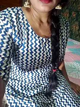 Snapshot of Shalini_telugu09 chatting on 02/15/26, 06:07 Shalini telugu09 online show from 02/15/26, 06:07