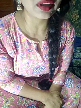 Snapshot of Shalini_telugu09 chatting on 07/10/26, 09:42 Shalini telugu09 online show from 07/10/26, 09:42