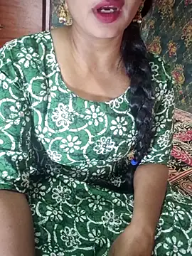 Snapshot of Shalini_telugu09 chatting on 02/08/26, 10:46 Shalini telugu09 online show from 02/08/26, 10:46