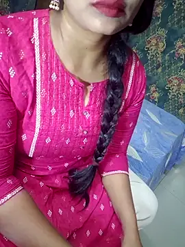Snapshot of Shalini_telugu09 chatting on 06/14/26, 03:24 Shalini telugu09 online show from 06/14/26, 03:24
