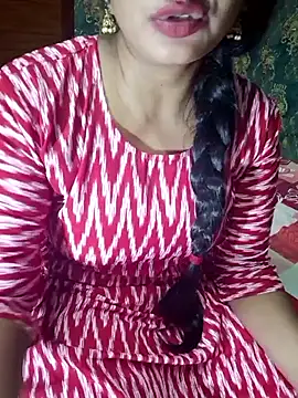 Snapshot of Shalini_telugu09 chatting on 02/01/26, 01:31 Shalini telugu09 online show from 02/01/26, 01:31