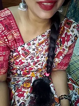 Snapshot of Shalini_telugu09 chatting on 07/18/26, 09:29 Shalini telugu09 online show from 07/18/26, 09:29