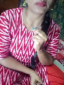 Snapshot of Shalini_telugu09 chatting on 10/27/25, 03:46 Shalini telugu09 online show from 10/27/25, 03:46