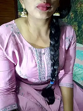 Snapshot of Shalini_telugu09 chatting on 02/13/26, 02:50 Shalini telugu09 online show from 02/13/26, 02:50