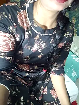 Snapshot of Shalini_telugu09 chatting on 06/28/26, 04:24 Shalini telugu09 online show from 06/28/26, 04:24