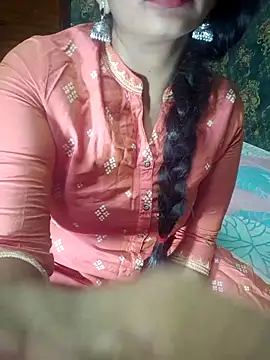 Snapshot of Shalini_telugu09 chatting on 02/16/26, 02:05 Shalini telugu09 online show from 02/16/26, 02:05