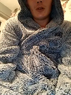 LargeElectrolyte7 online show from 11/23/25, 02:32