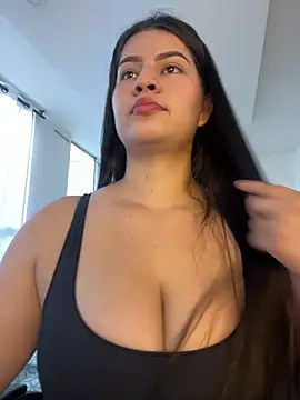 Snapshot of Saanvi21 chatting on 07/11/26, 10:21 Saanvi21 online show from 07/11/26, 10:21