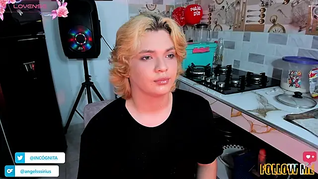 adam angelssss online show from 11/18/25, 09:29