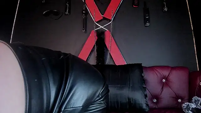 AngelinaBlanc  online show from 04/06/26, 11:22