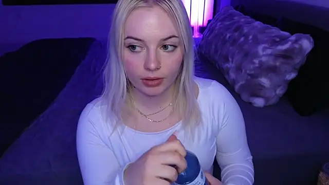 margot robbie7 online show from 02/11/26, 11:48