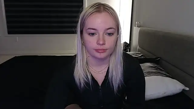 Snapshot of margot_robbie7 chatting on 11/03/25, 11:08 margot robbie7 online show from 11/03/25, 11:08