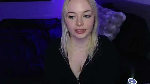 margot robbie7 online show from 03/24/26, 01:05