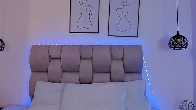 Snapshot of Hanna_Evans__ chatting on 12/05/25, 01:10 Hanna Evans online show from 12/05/25, 01:10