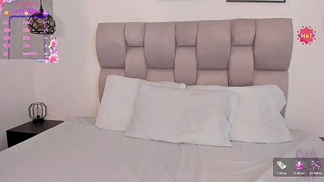 Snapshot of Hanna_Evans__ chatting on 11/20/25, 12:28 Hanna Evans online show from 11/20/25, 12:28