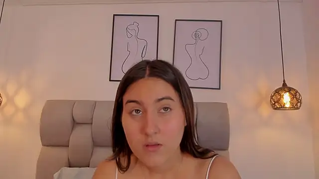 Snapshot of Hanna_Evans__ chatting on 09/23/25, 11:39 Hanna Evans online show from 09/23/25, 11:39