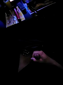 ikeike-kun online show from 12/16/25, 09:46