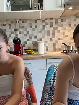 18teengirl3 online show from 09/21/25, 09:47