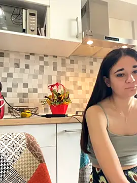 18teengirl3 online show from 09/30/25, 09:59