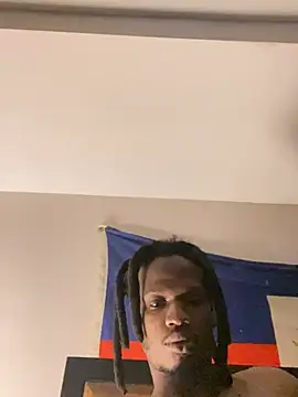 Snapshot of Sir-Tucker chatting on 03/15/25, 04:32 Sir-Tucker online show from 03/15/25, 04:32