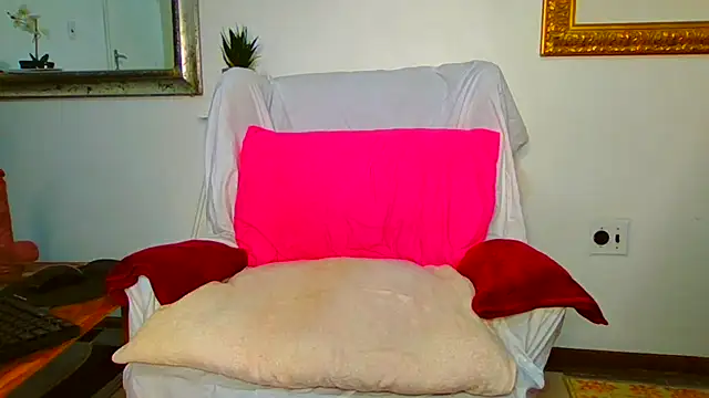 Snapshot of ModelZoee chatting on 06/01/26, 01:00 ModelZoee online show from 06/01/26, 01:00