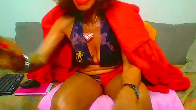 Snapshot of ModelZoee chatting on 07/04/26, 06:53 ModelZoee online show from 07/04/26, 06:53
